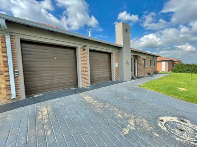 2 Bedroom House in Terra Nova