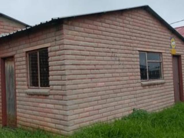 2 Bedroom House in Thabong