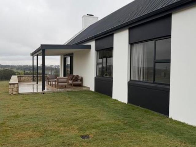 2 Bedroom House in The Avenues