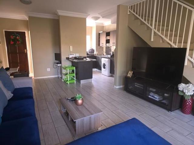 2 Bedroom House in The Reeds