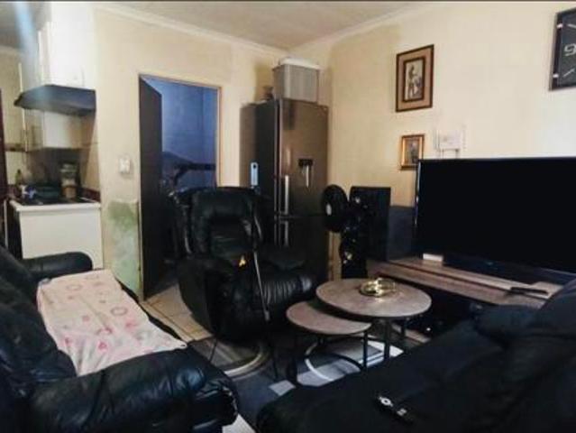 2 Bedroom House in The Reeds