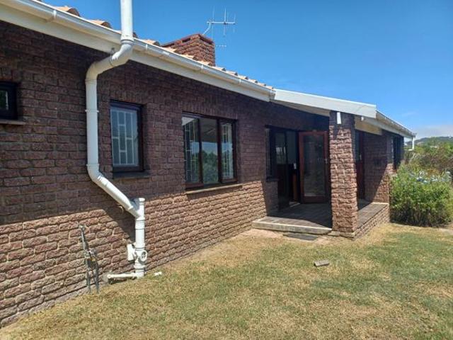 2 Bedroom House in The Village