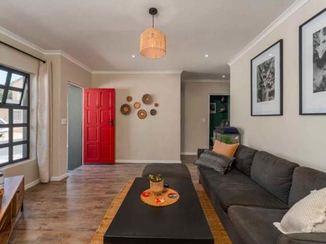 2 Bedroom House in Thornton