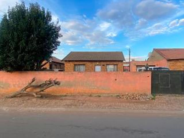2 bedroom house in tsakane