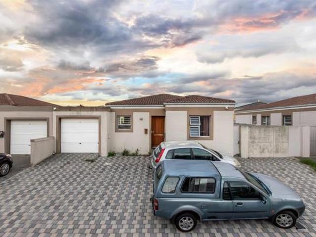 2 Bedroom House in Turtle Creek