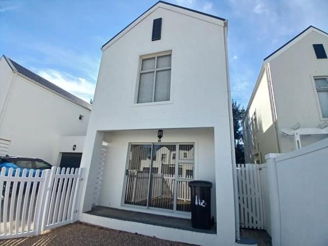 2 Bedroom House in Tweespruit Estate