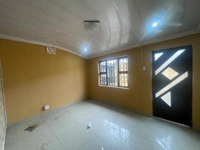 2 Bedroom House in Umlazi