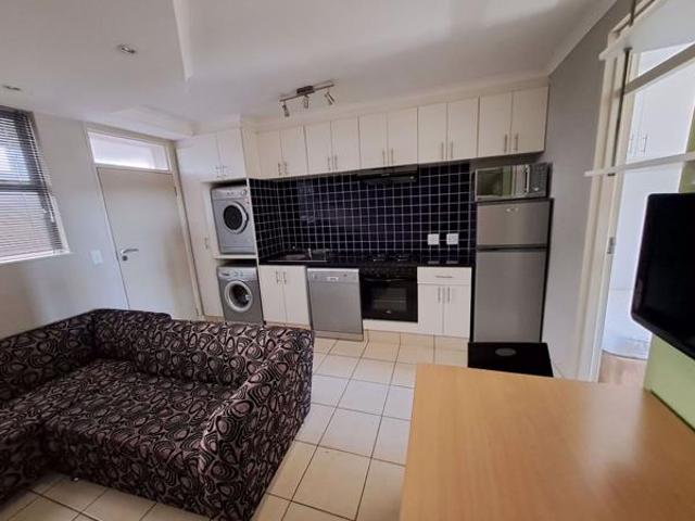 2 Bedroom Apartment in Universitas