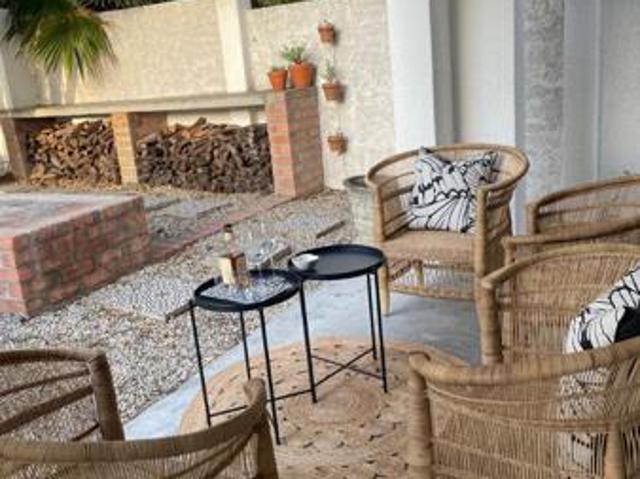 2 Bedroom House in Voelklip