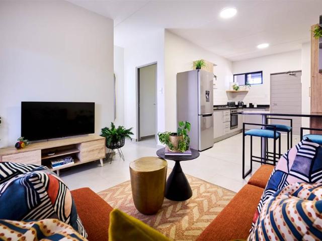 2 Bedroom House in Vorna Valley