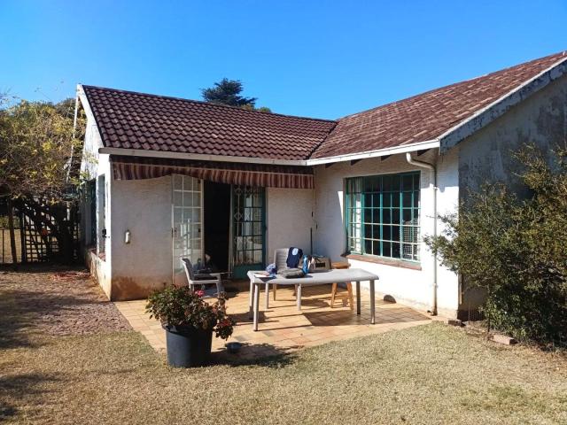 2 Bedroom House in Vorna Valley