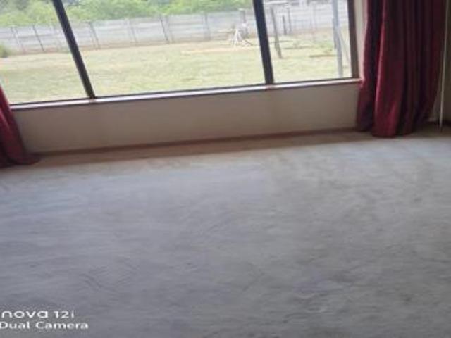 2 Bedroom House in Valley Settlements AH