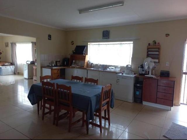 2 Bedroom House in Valley Settlements AH