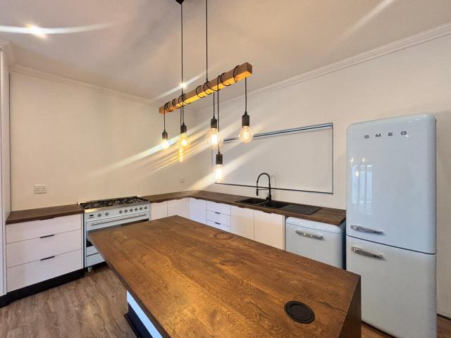 2 Bedroom House in Van Der Hoff Park