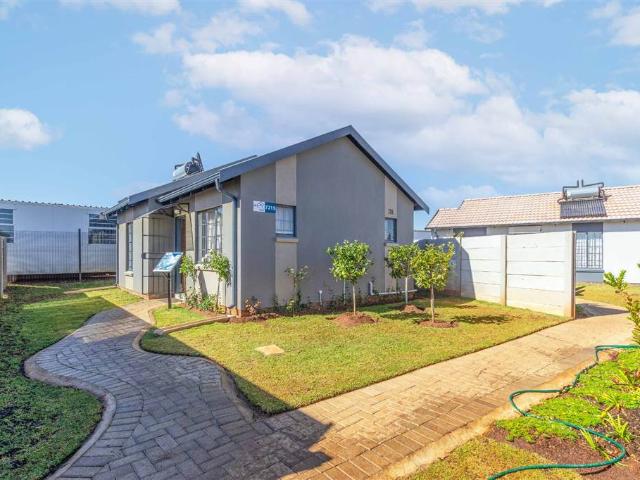 2 Bedroom House in Vanderbijlpark Central