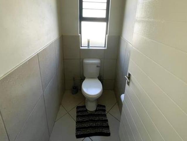 2 Bedroom House in Vanderbijlpark CW5