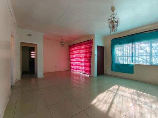 2 Bedroom House in Vanderbijlpark CW