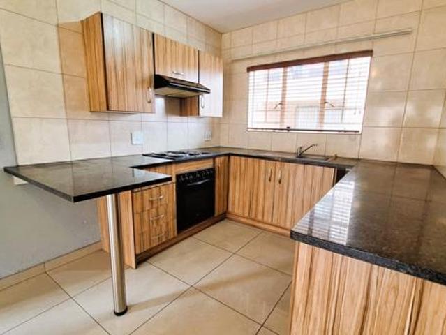 2 Bedroom House in Vanderbijlpark SW5