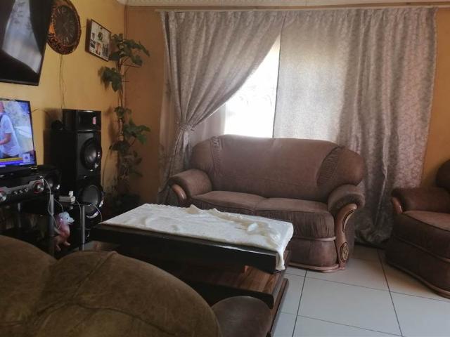2 Bedroom House in Veeplaas