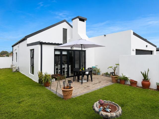 2 Bedroom House in Velddrif