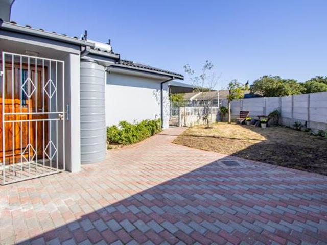 2 Bedroom House in Velddrif