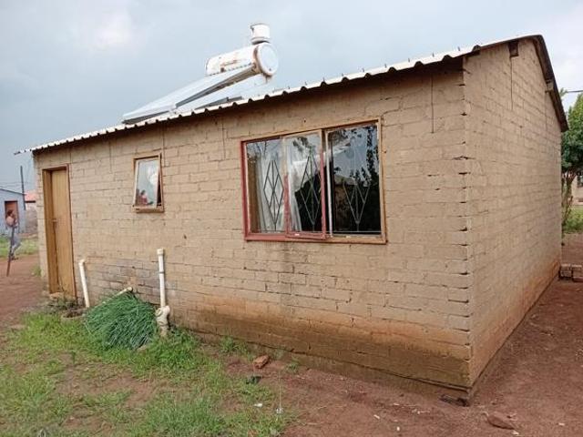 2 Bedroom House in Vereeniging Central