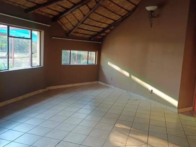 2 Bedroom House in Vereeniging Central