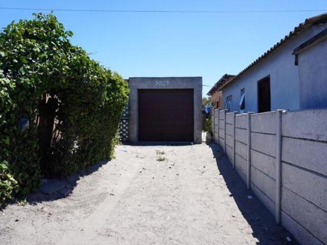 2 Bedroom House in Victoria Mxenge