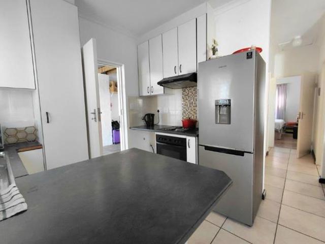 2 Bedroom House in Victoria Park