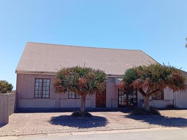 2 Bedroom House in Vredenburg