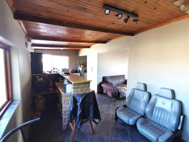 2 Bedroom House in Vredenburg