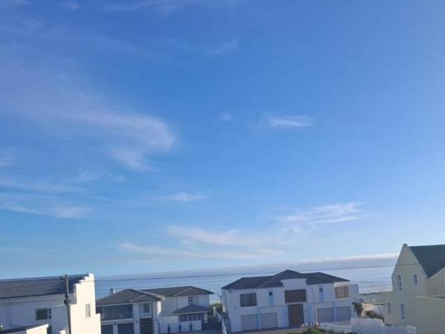 2 Bedroom House in Yzerfontein