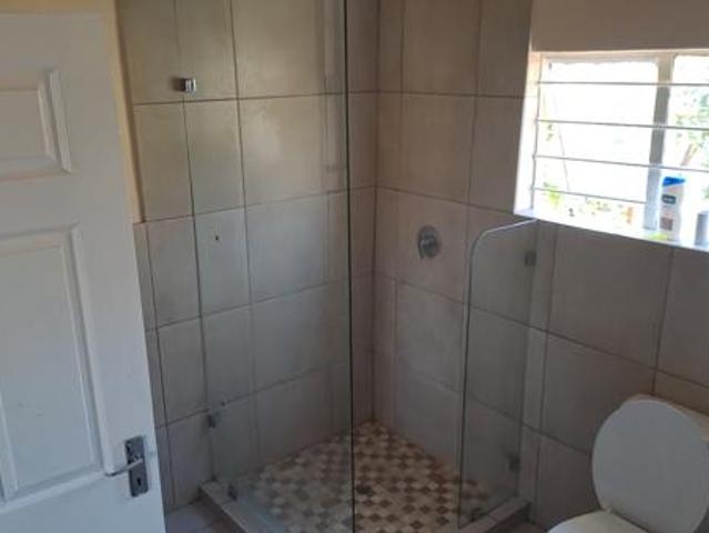 2 Bedroom House in Zwartkop