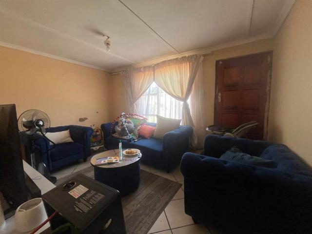2 Bedroom House in Zwide
