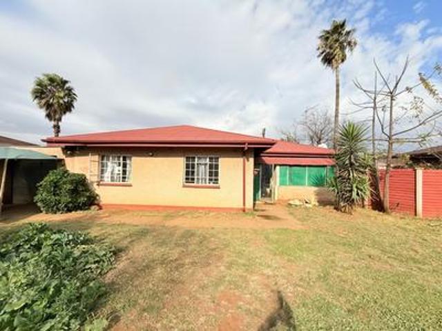 2 bedroom house on the market in van.