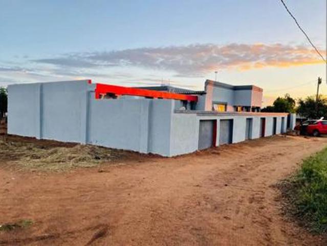 2 bedroom house on the market in win.
