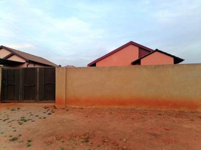 2 bedroom house on the market in bra.