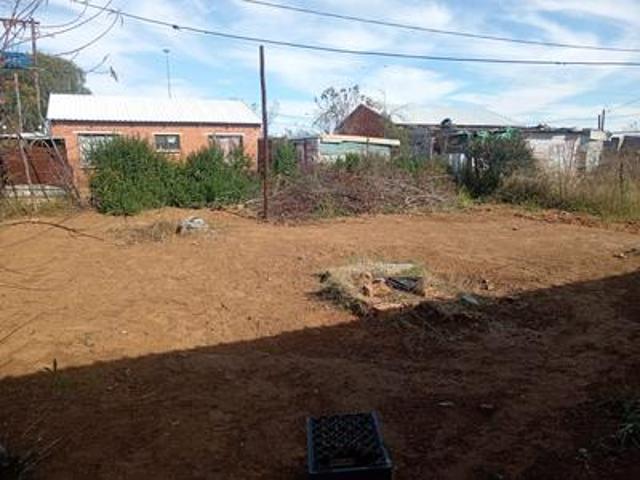 2 bedroom house on the market in han.