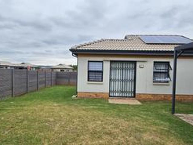 2 bedroom house on the market in lot.