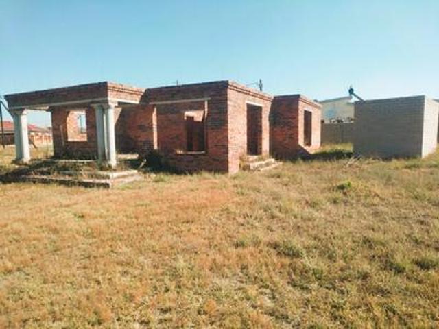2 bedroom house on the market in man.