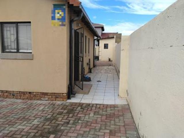 2 bedroom house on the market in modderbee