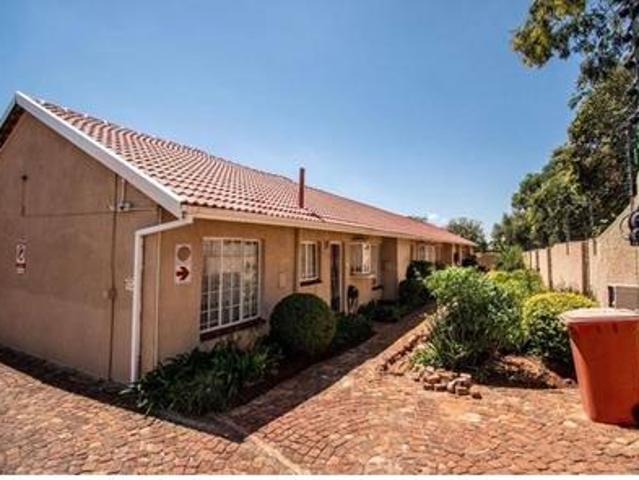 2 bedroom house on the market in nor.
