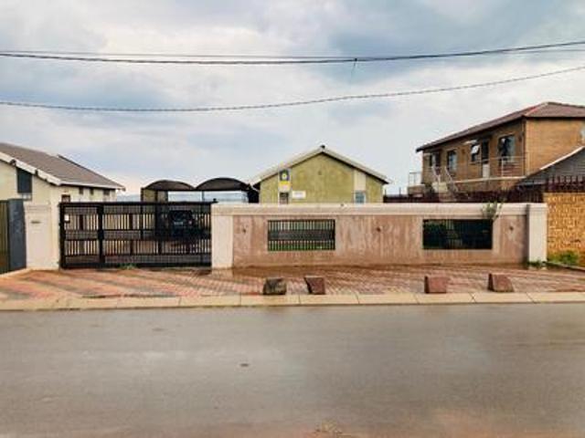 2 bedroom house on the market in pro.