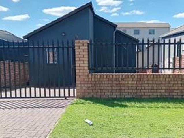 2 bedroom house on the market in sou.