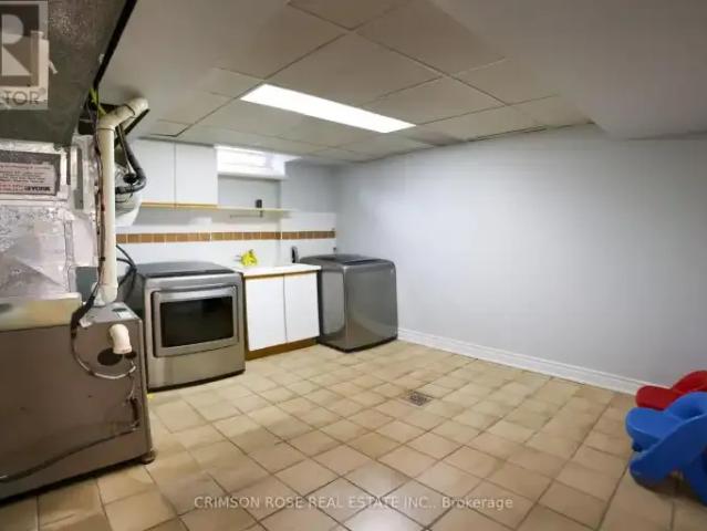 2 Bedroom House Oakville ON 102113853
