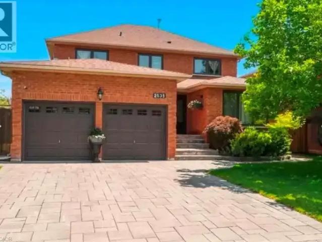 2 Bedroom House Oakville ON LS104895170
