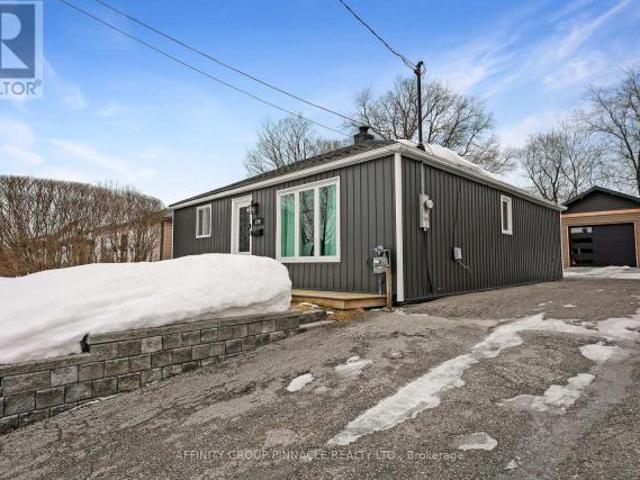 2 Bedroom House Oshawa Central ON L1J1W3 88199198