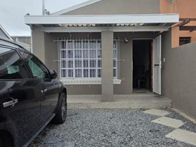 2 bedroom house maitland for sale
