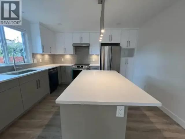 2 Bedroom House Maple Ridge BC 103920586