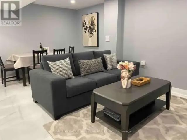 2 Bedroom House Niagara Falls ON 101879465